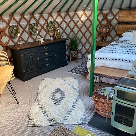 Hotel O Dan Y Coed Luxury Yurt With Hot Tub Chwilog Exterior foto