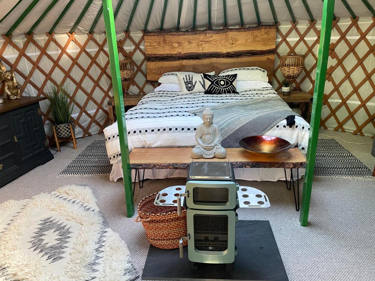 Hotel O Dan Y Coed Luxury Yurt With Hot Tub Chwilog Exterior foto