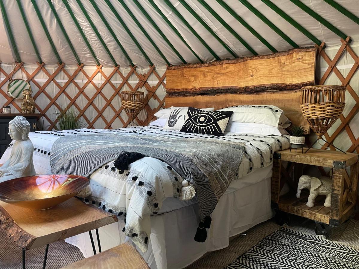 Hotel O Dan Y Coed Luxury Yurt With Hot Tub Chwilog Exterior foto