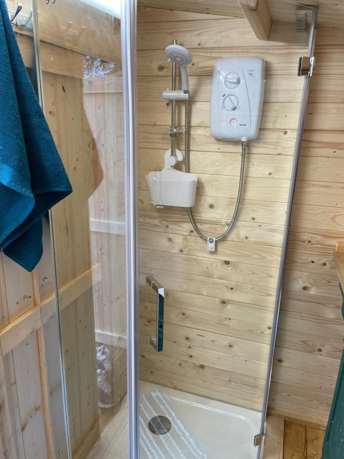 Hotel O Dan Y Coed Luxury Yurt With Hot Tub Chwilog Exterior foto